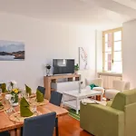 View Crespi In Appartement Como
