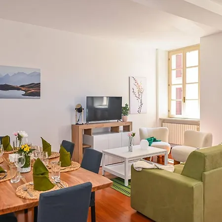 View Crespi In Apartment Como